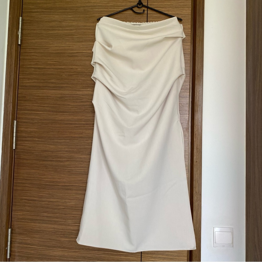 DISSH Cream Ruched Pencil Midi Skirt